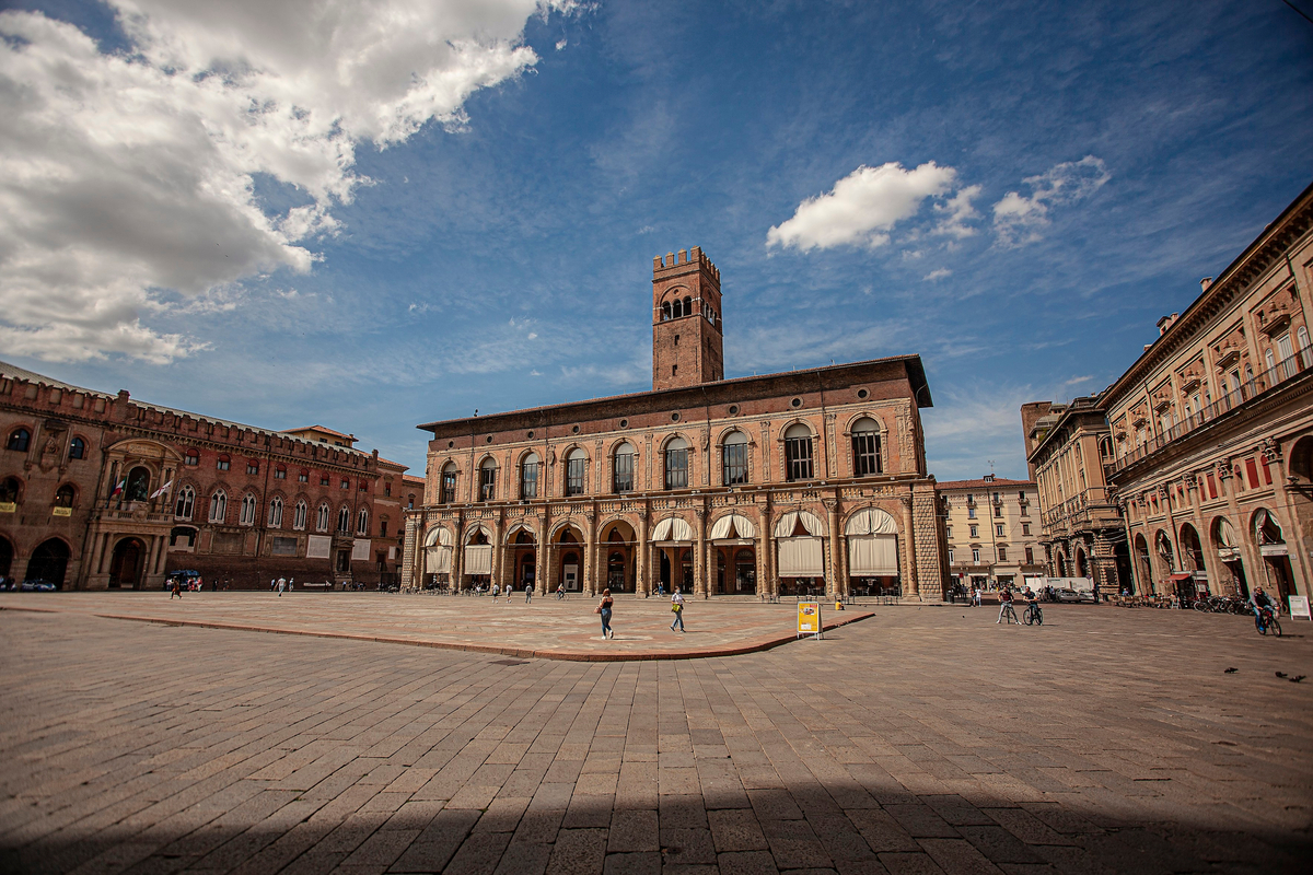 Cosa vedere in Piazza Grande a Bologna. Palazzo del Podestà