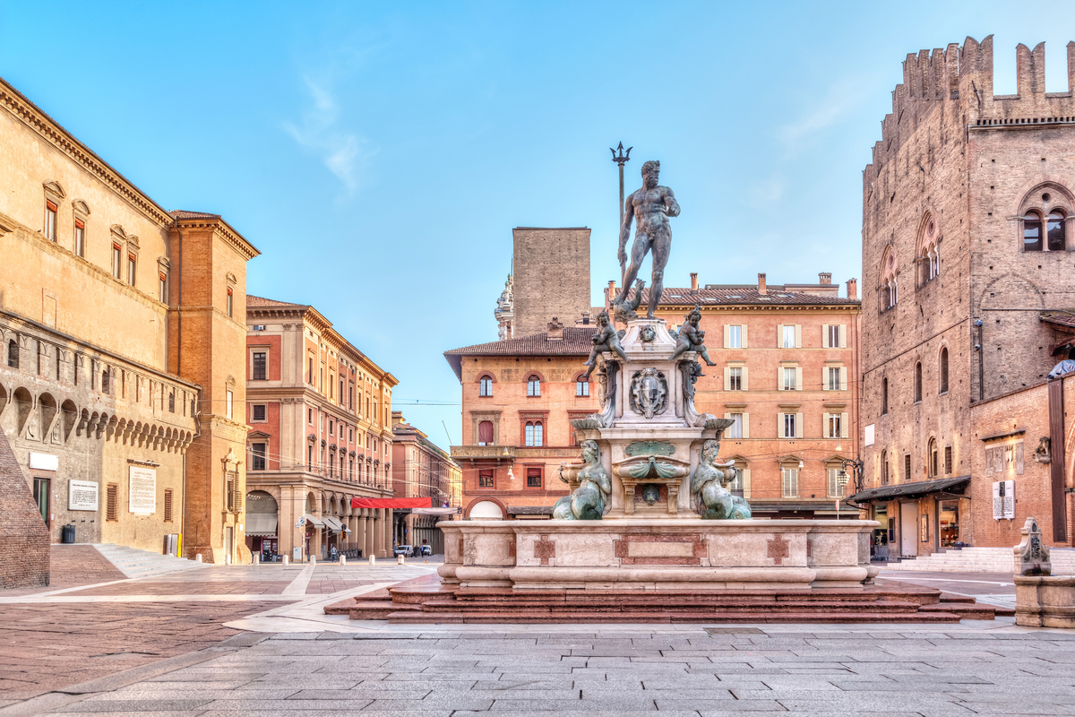 Cosa vedere a Piazza Maggiore, Bologna, Fontana del Nettuno