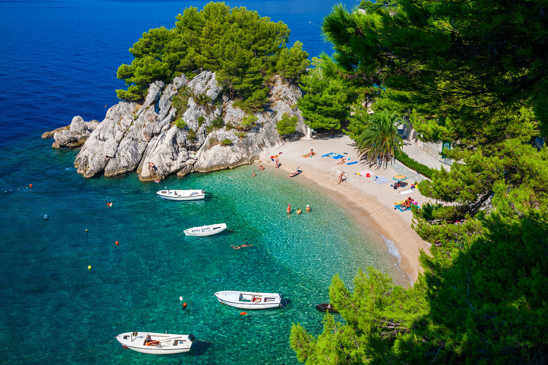 Spiaggia di Podrače a Brela, Riviera di Makarska, Croazia